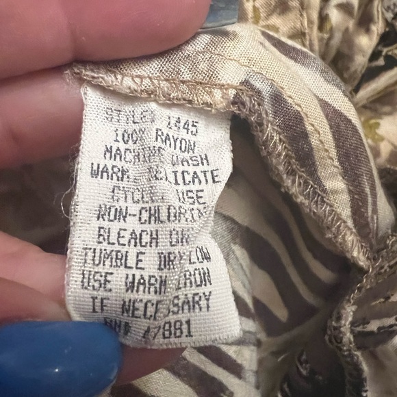 La Palapa womens wrap skirt sarong size L Aztec animal print 3/4 length coverup - Picture 5 of 9